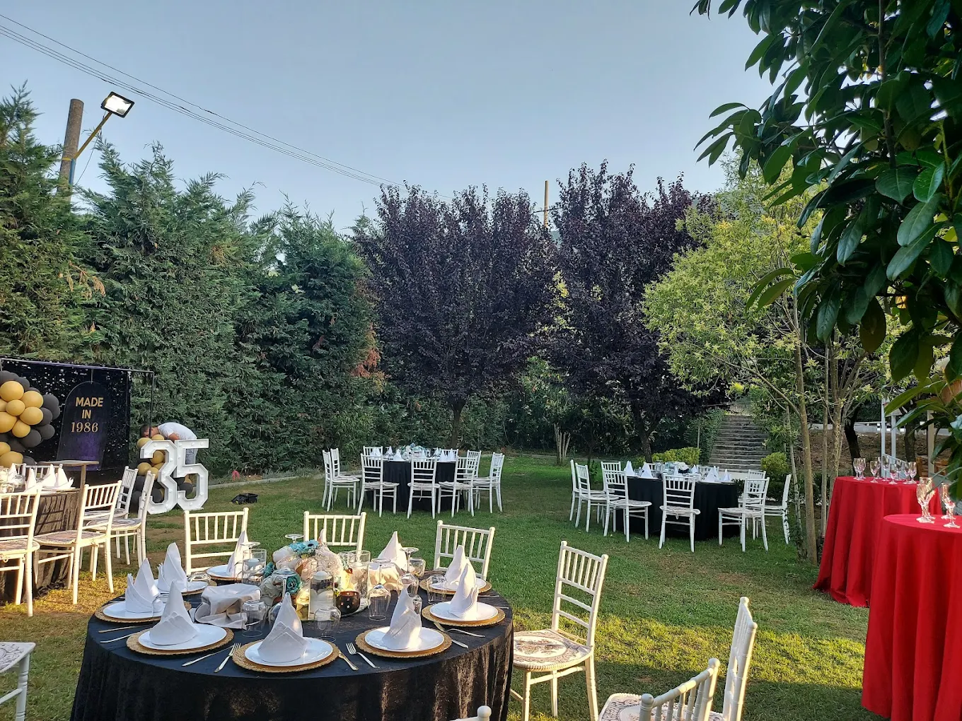 Dizajni i brendshëm i restorantit